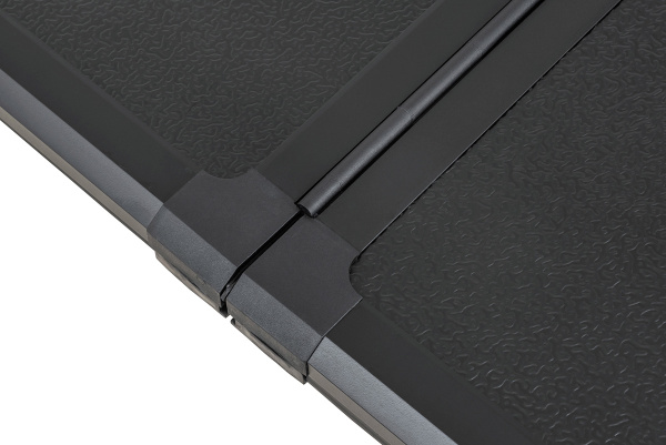 Крышка кузова РИФ для Toyota Tundra 2022+, трёхсекционная 2038,3х1797/1730 мм, алюминиевая, черная (6,5 ft)