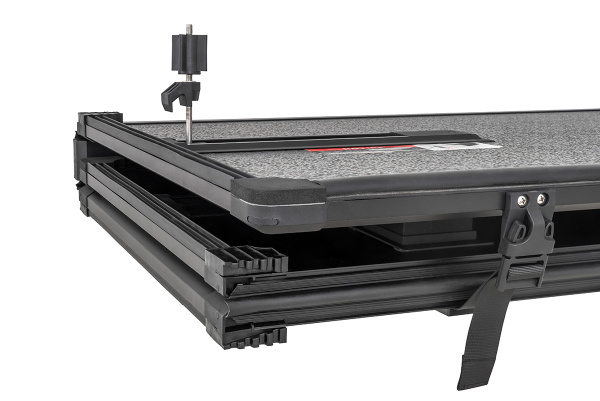 Крышка кузова РИФ для Dodge Ram 2019, трёхсекционная 1762х1791/1708 мм, алюминиевая, черная (5,8 ft)