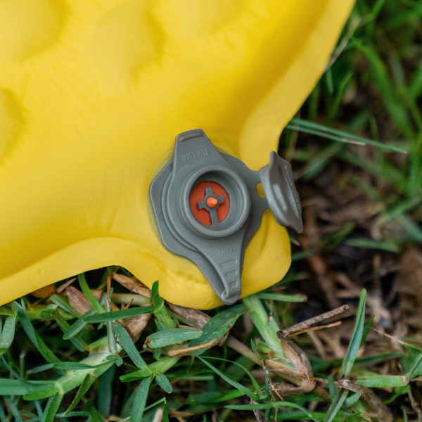 4 Коврик надувной Naturehike 196х65х3,5 см, желтый