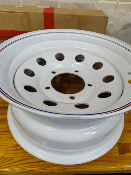 Диск усиленный УАЗ стальной белый 5x139,7 7xR15 d110 ET-3 (уценка)