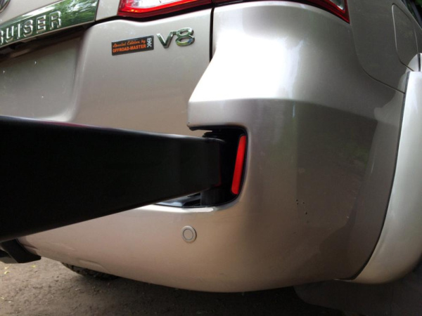 Калитка РИФ с квадратом под фаркоп в штатный задний бампер Toyota Land Cruiser 200 (под штатн. диск)