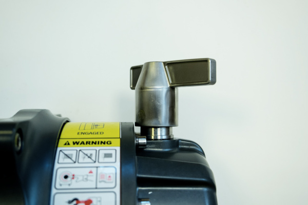 Лебёдка автомобильная электрическая 12V Runva EWB9500U 4350 кг влагозащищенная, стальной трос