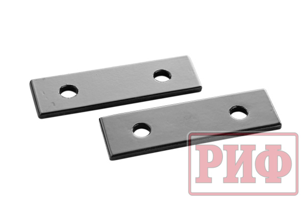 Бампер РИФ задний Toyota Hilux 1983-1997 с квадратом под фаркоп