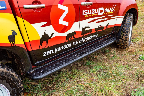 Пороги РИФ силовые Isuzu D-MAX (2012-2019)