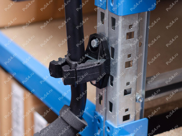 Крепеж универсальный (18-33 мм), под 2 болта, продольный