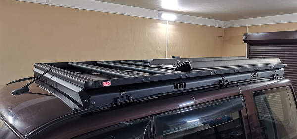 Кронштейны для крепления сэнд-траков к алюминиевому багажнику (платформе) РИФ