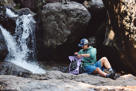 7 Рюкзак туристический Naturehike 18 л, ПВХ, фиолетовый