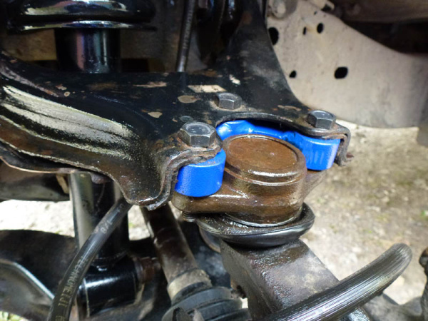 Проставки верхних шаровых опор Mitsubishi L200/Pajero/Pajero Sport 10 мм