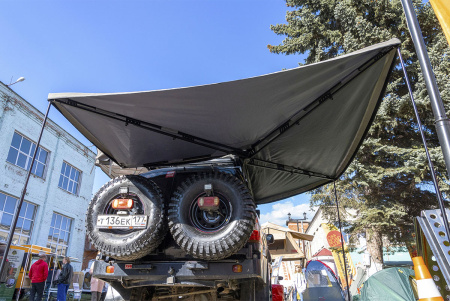 Маркиза автомобильная РИФ безопорная, веерная 2,3х2 м (правая)