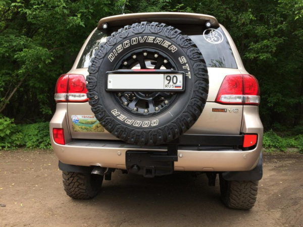 Калитка РИФ с фаркопом в штатный задний бампер Toyota Land Cruiser 200 2008-2015, под нештат. колесо