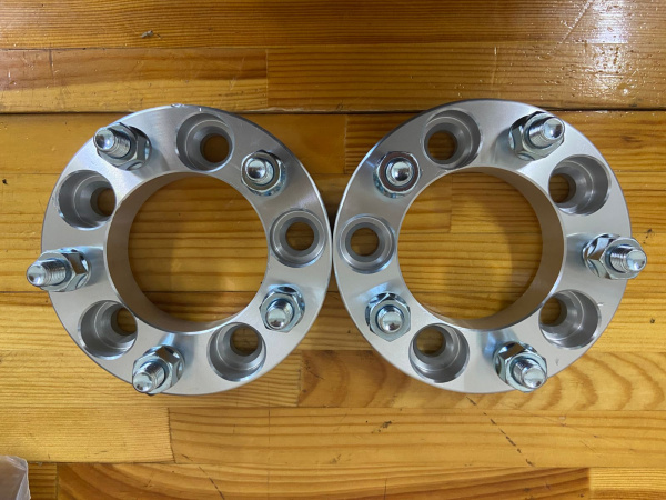 4 Проставки колесные РИФ 5x114.3, центр. отв. 82 мм, толщ. 30 мм (2 шт.) (уценка)