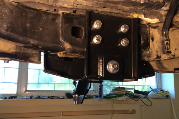 Фаркоп РИФ в штатный задний бампер Toyota Land Cruiser 200 (без шара и переходника)