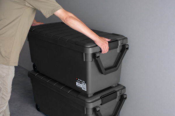 Ящик экспедиционный IRIS RV BOX 1000R, черный, 160 литров 100x50x50 см.