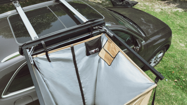 4 Тент-маркиза РИФ - душевая кабинка с тканевой крышей.