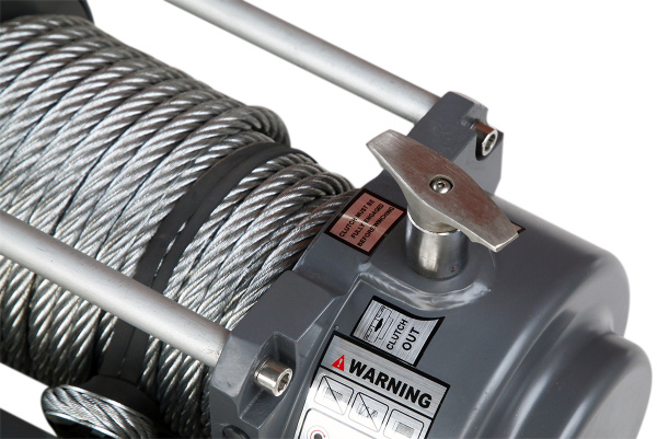 Лебёдка электрическая (индустр.) 12V Runva 15000 lbs 6800 кг