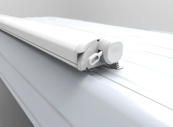 2 Маркиза автомобильная РИФ 4,0х2,5 м кассетная,  привод механический, электромотор, корпус белый