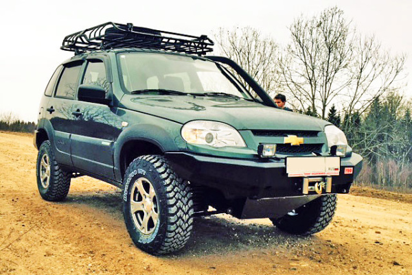 Бампер РИФ передний Шеви Нива без кенгурина