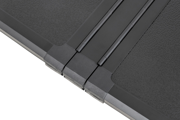 Крышка кузова РИФ для Dodge Ram 2019, трёхсекционная 1762х1791/1708 мм, алюминиевая, черная (5,8 ft)